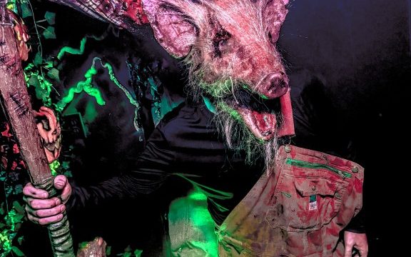 128E5FC4-81FF-41C7-882F-93D755B5B689