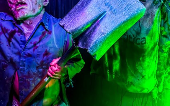 AF8320DB-7E42-4068-BE0D-9481606827FE